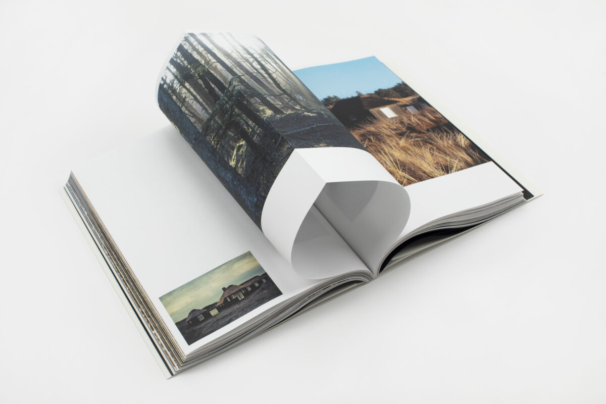 ©The Book Photographer